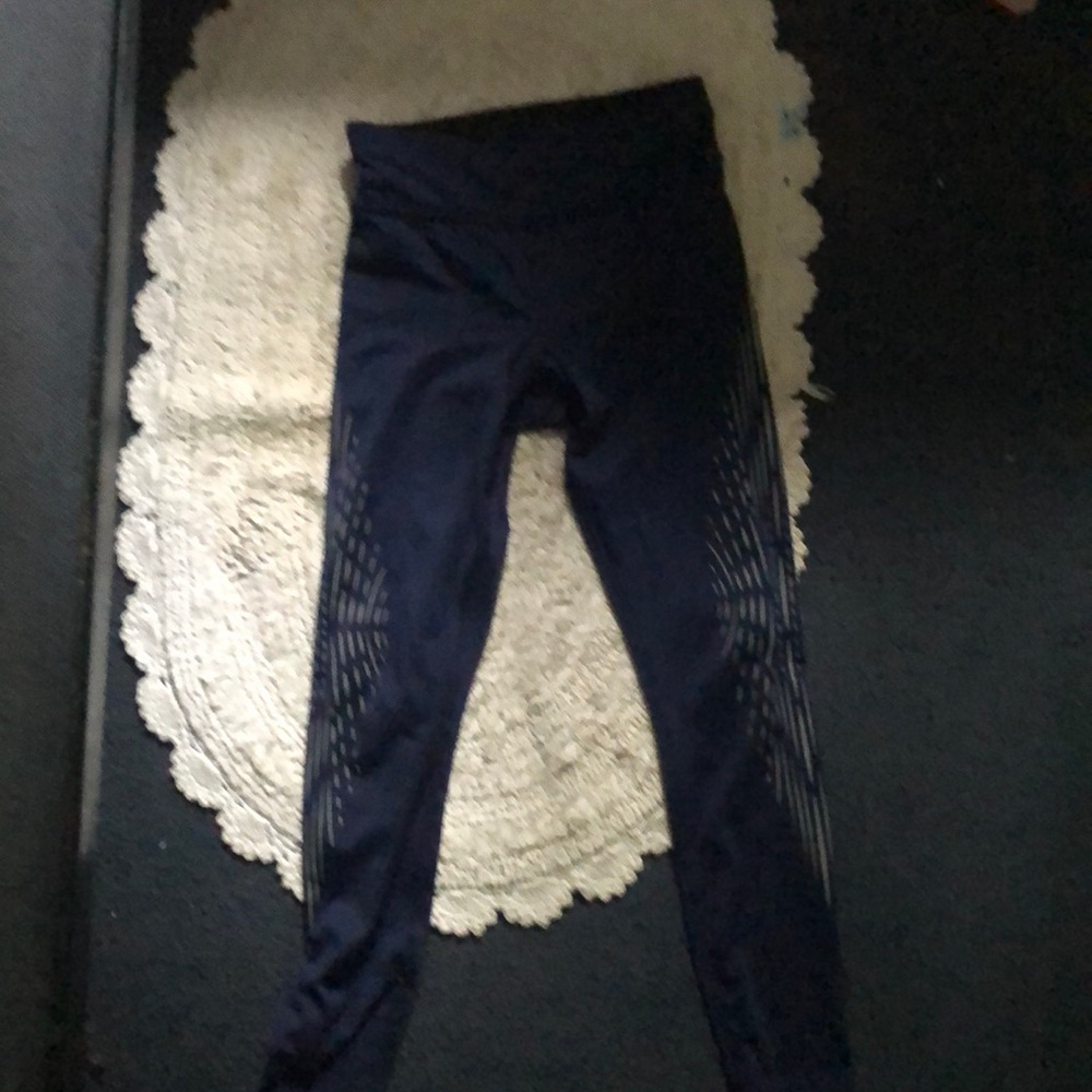 Really cute yoga pants